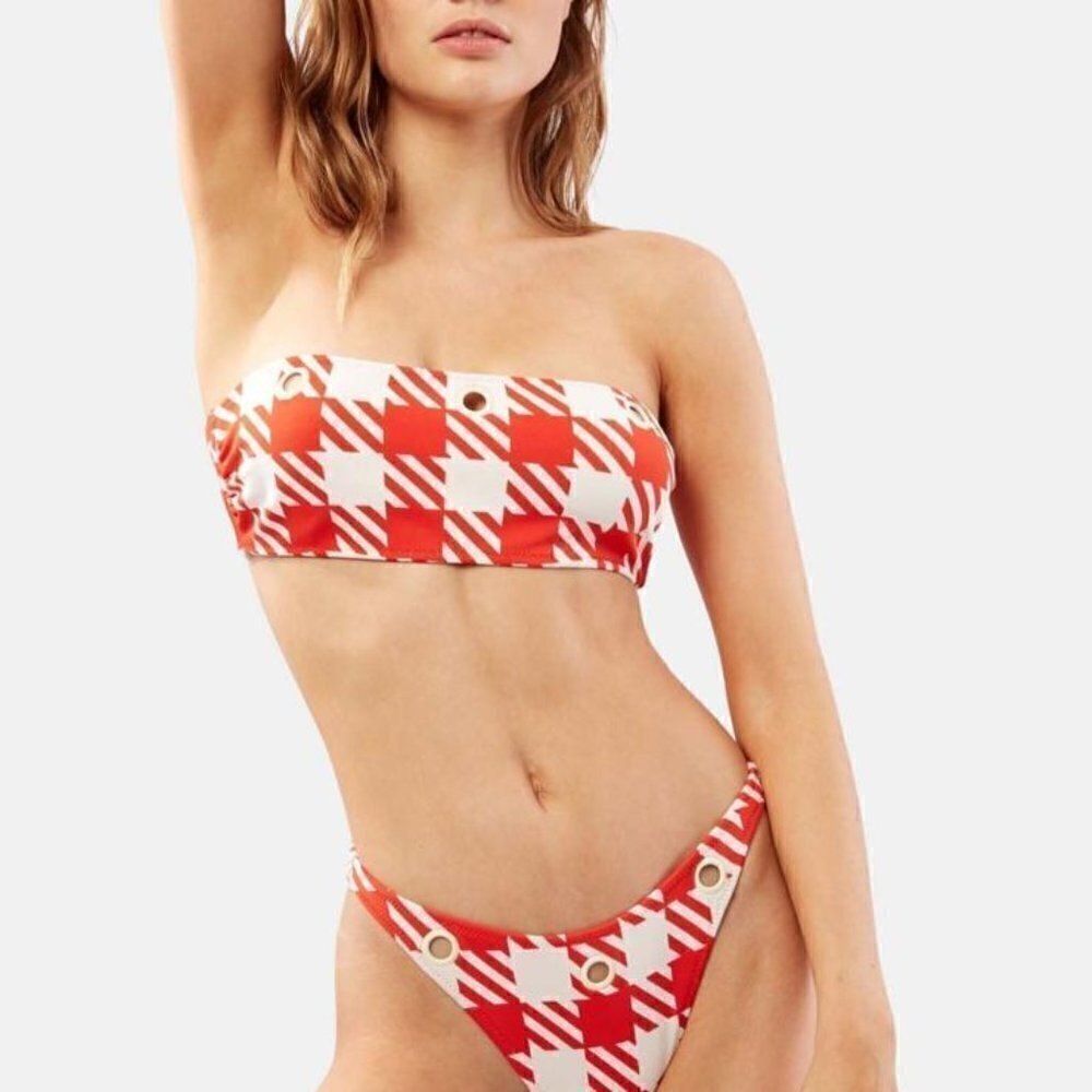 NWT Solid & Striped The Annabelle Bikini Top Size Medium